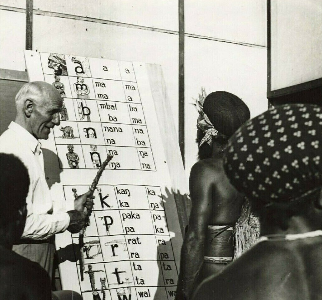 Dr Laubach Teaching English to New Guinea Chieftain (1951)